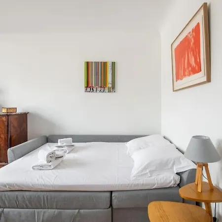 6eme - Apartman *
