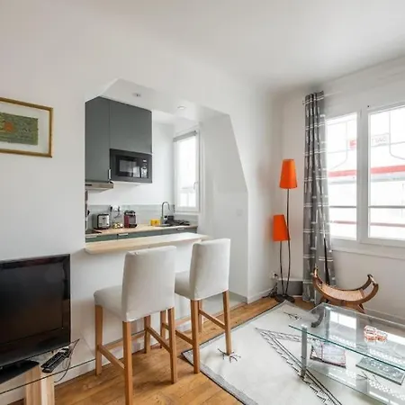 6eme - Apartman