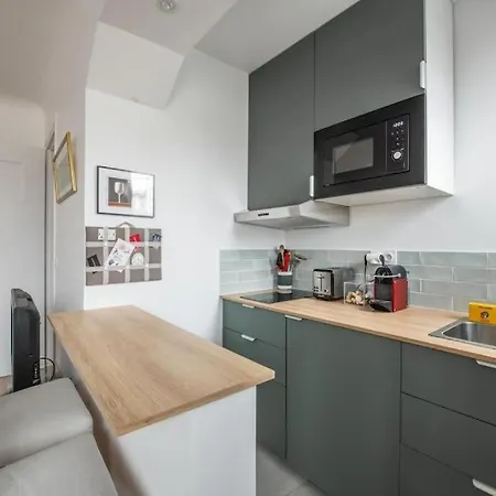 6eme - Apartman *